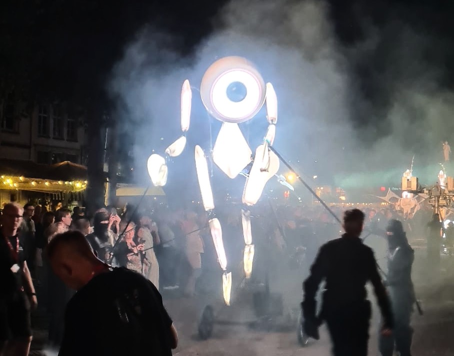 Deventer op stelten – VENN Verkeersregelaar Deventer op stelten - VENN Verkeersregelaar